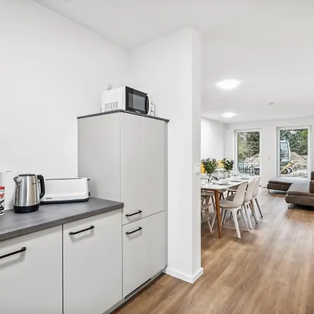 Haus Mit 6 Sz & 12 Betten, Terrasse, Waschmaschine  Jena