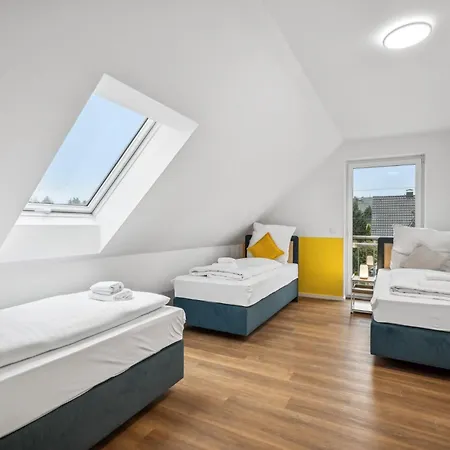 Haus Mit 6 Sz & 12 Betten, Terrasse, Waschmaschine